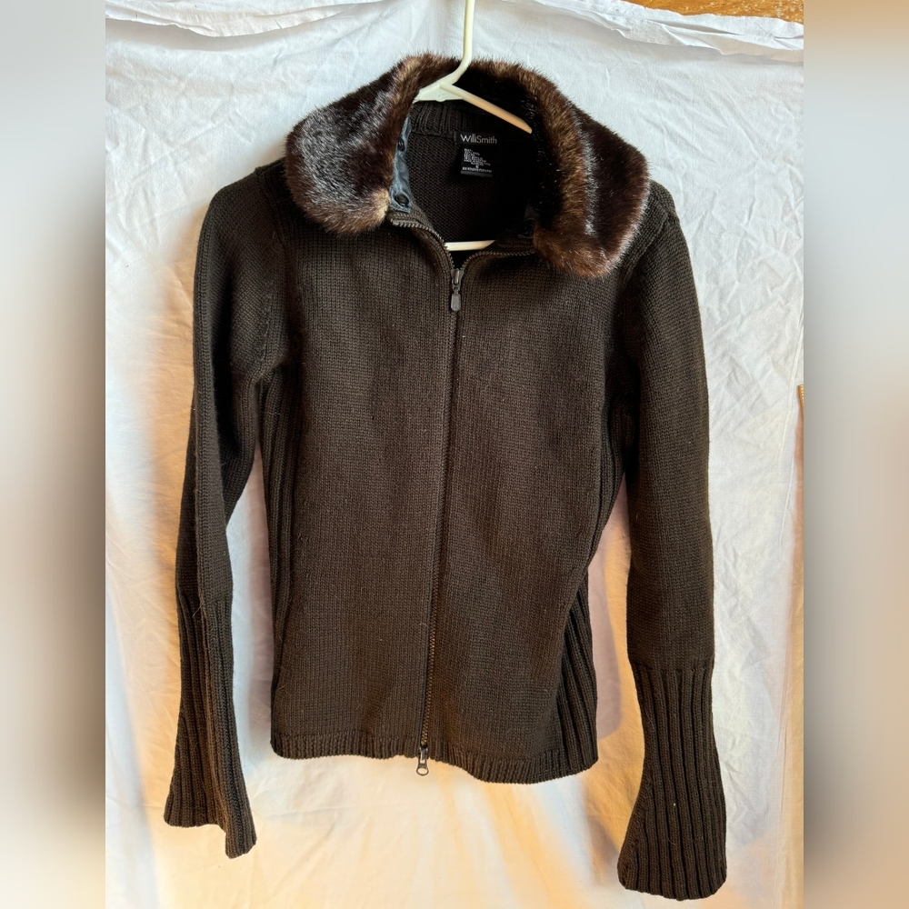 100% wool zipper sweater Willi Smith sizes small Button on Fur COLLAR